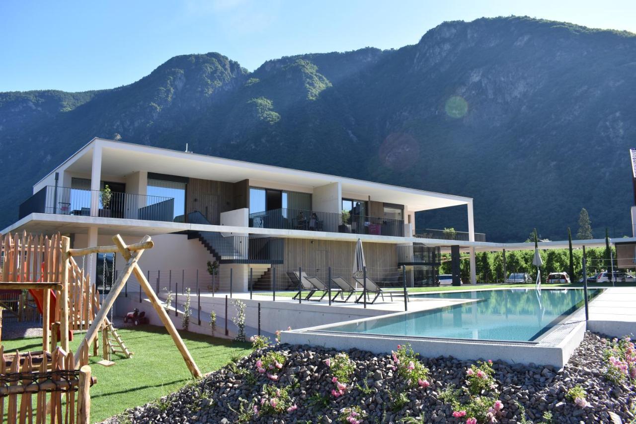 Feldhof Vilpian- Urlaub Auf Dem Bauernhof Apartment Exterior foto